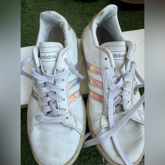 Adidas 7.5 White Iridescent Stripe Sneakers - Picture 3 of 9